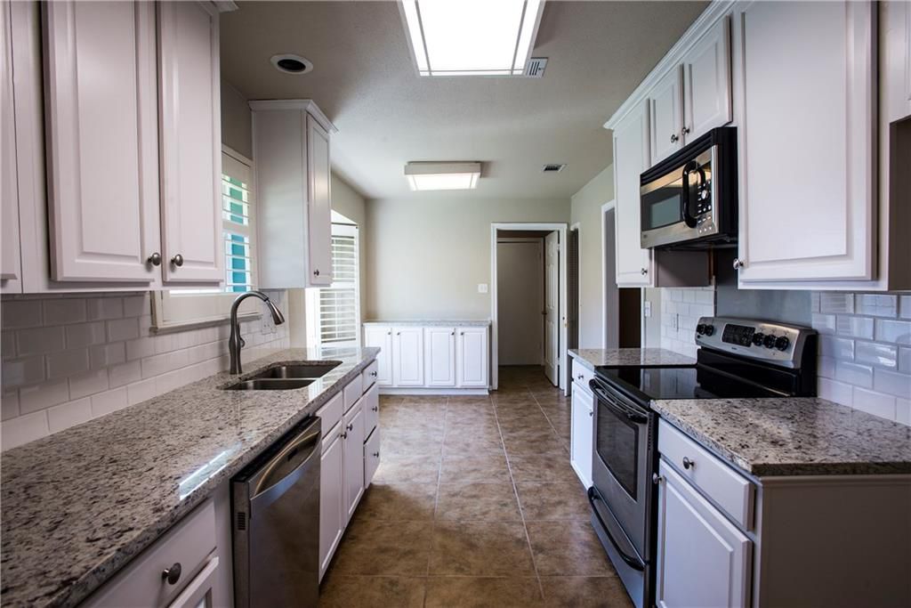 Kitchen (27)