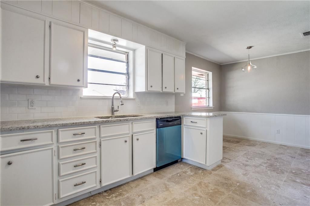 Kitchen (34)