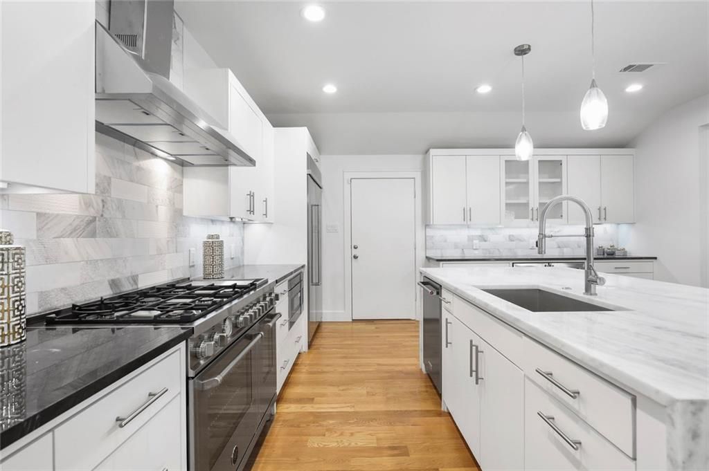 Kitchen (36)
