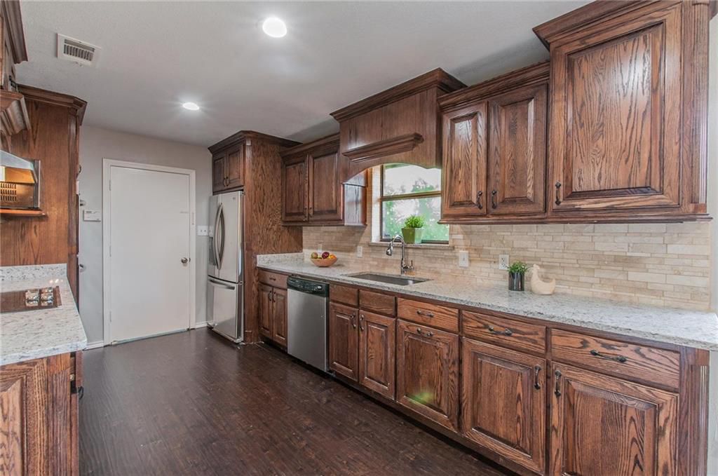 Kitchen (38)